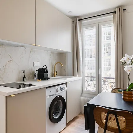 Imhost 6 - Charming Batignolles